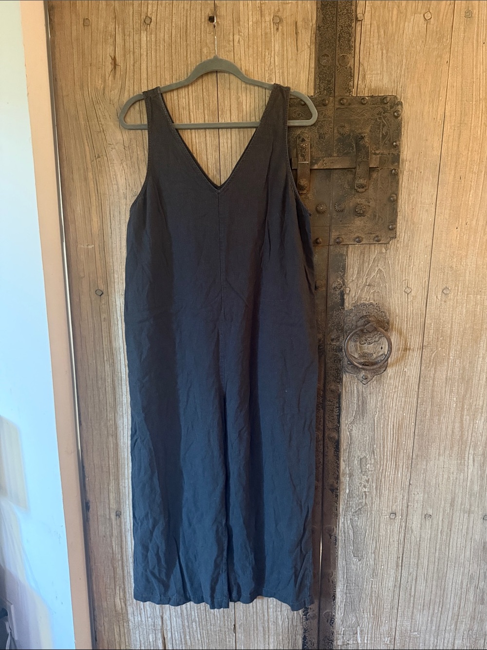 V-Neck Sleeveless Black Linen Jumpsuit